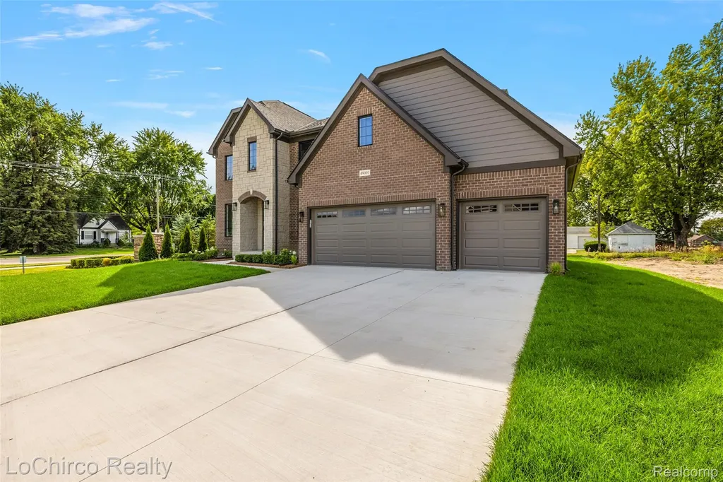 49579 Langford Drive Macomb Township MI 48044