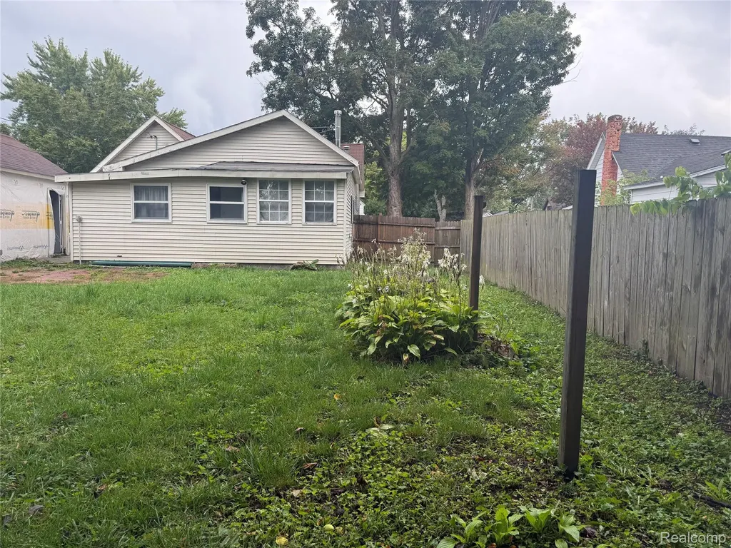 140 Alexander Street Caro City MI 48723