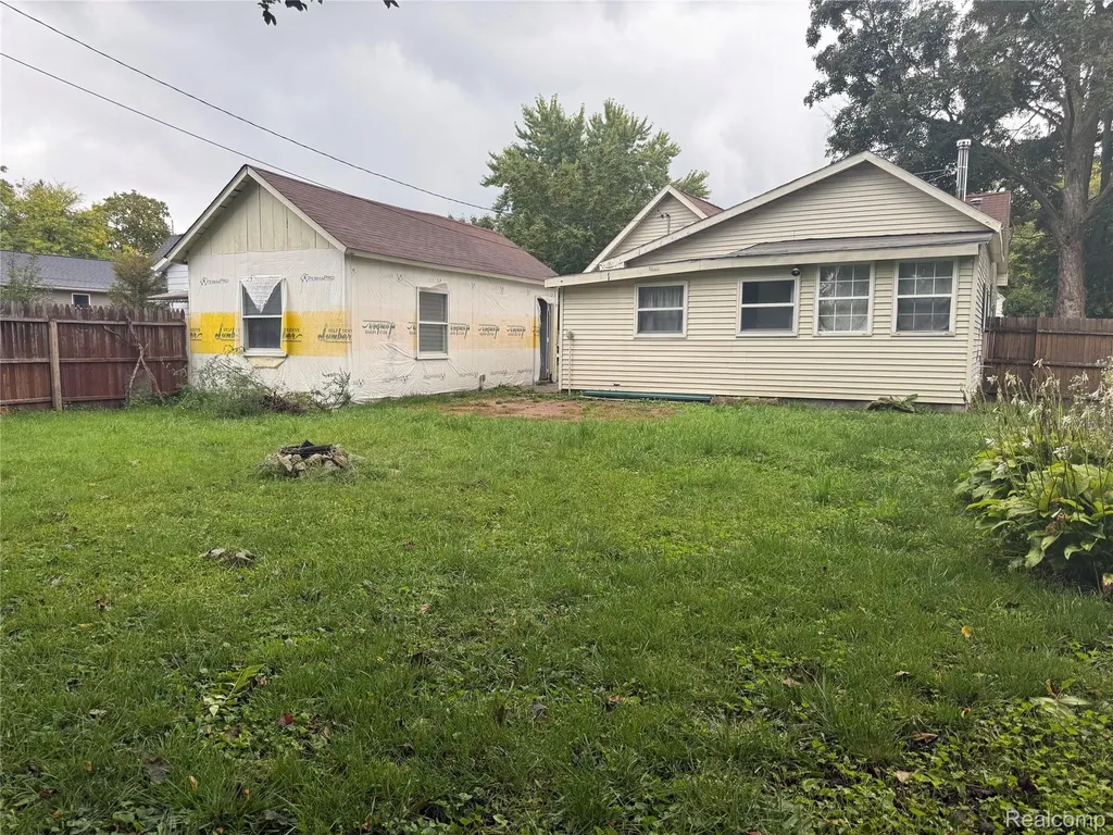140 Alexander Street Caro City MI 48723