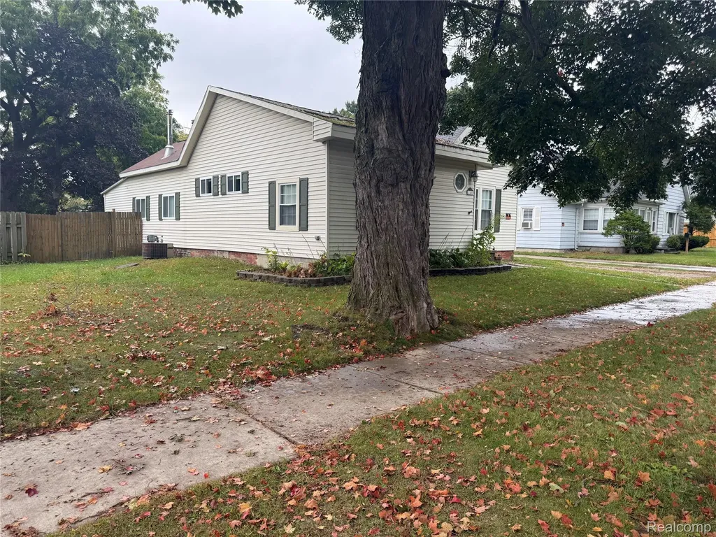 140 Alexander Street Caro City MI 48723