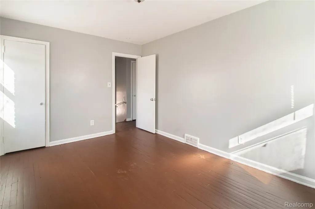 13878 Eastburn Street Detroit City MI 48205
