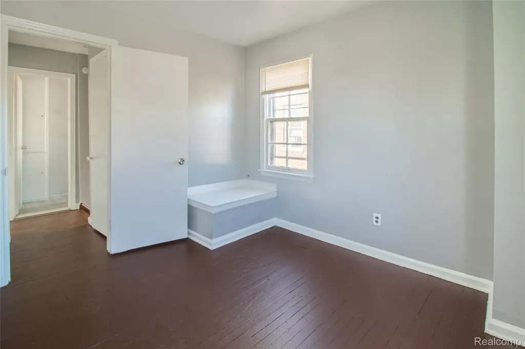 13878 Eastburn Street Detroit City MI 48205