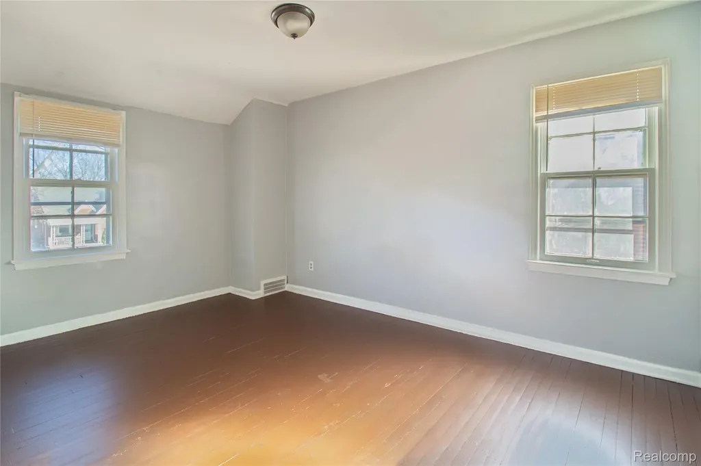13878 Eastburn Street Detroit City MI 48205