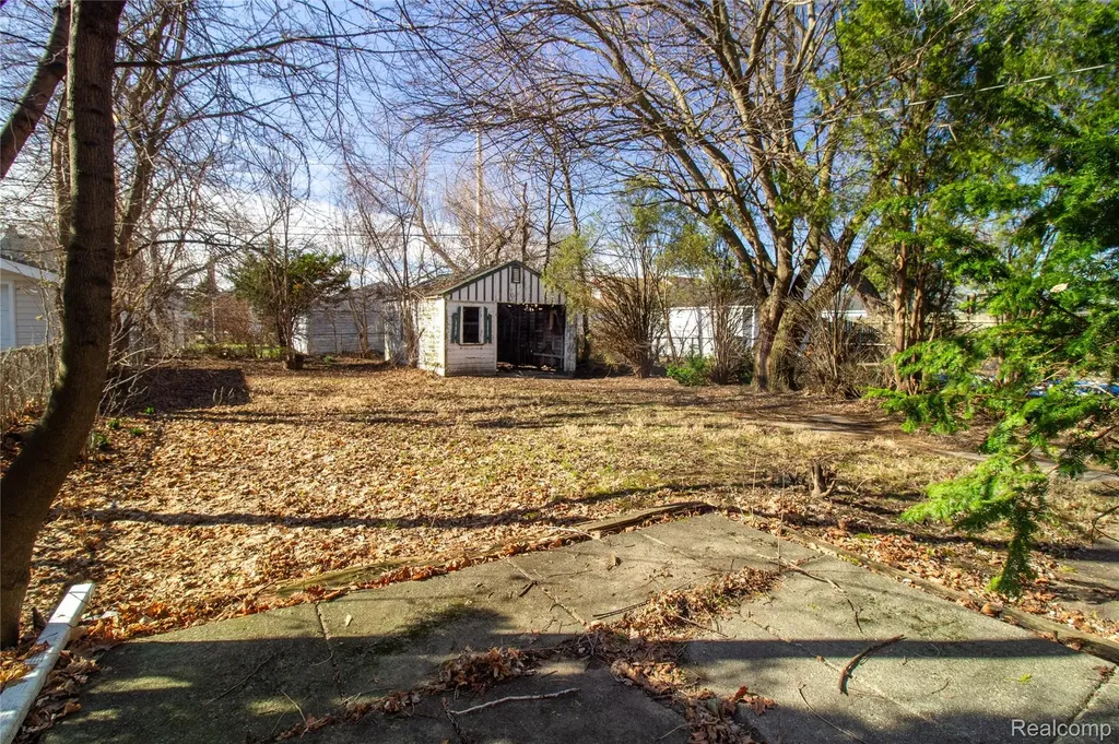 13878 Eastburn Street Detroit City MI 48205