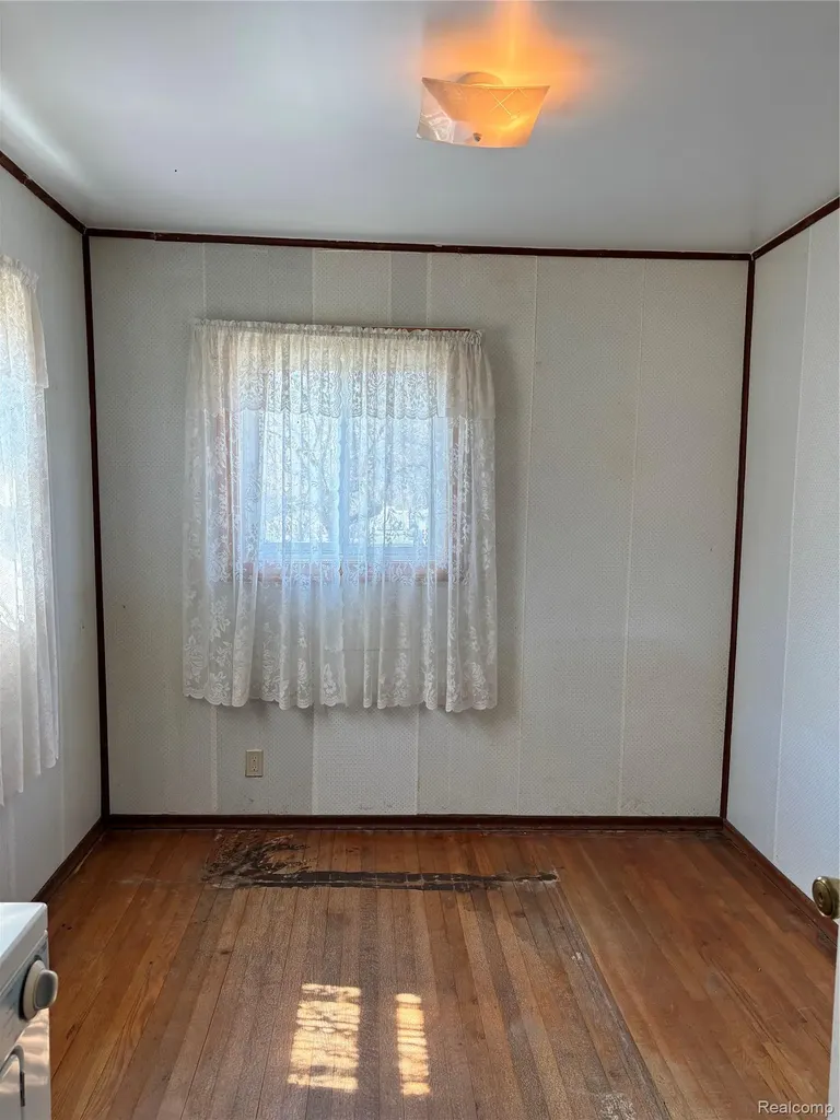 2257 Lodge Road Flint Charter Township MI 48532