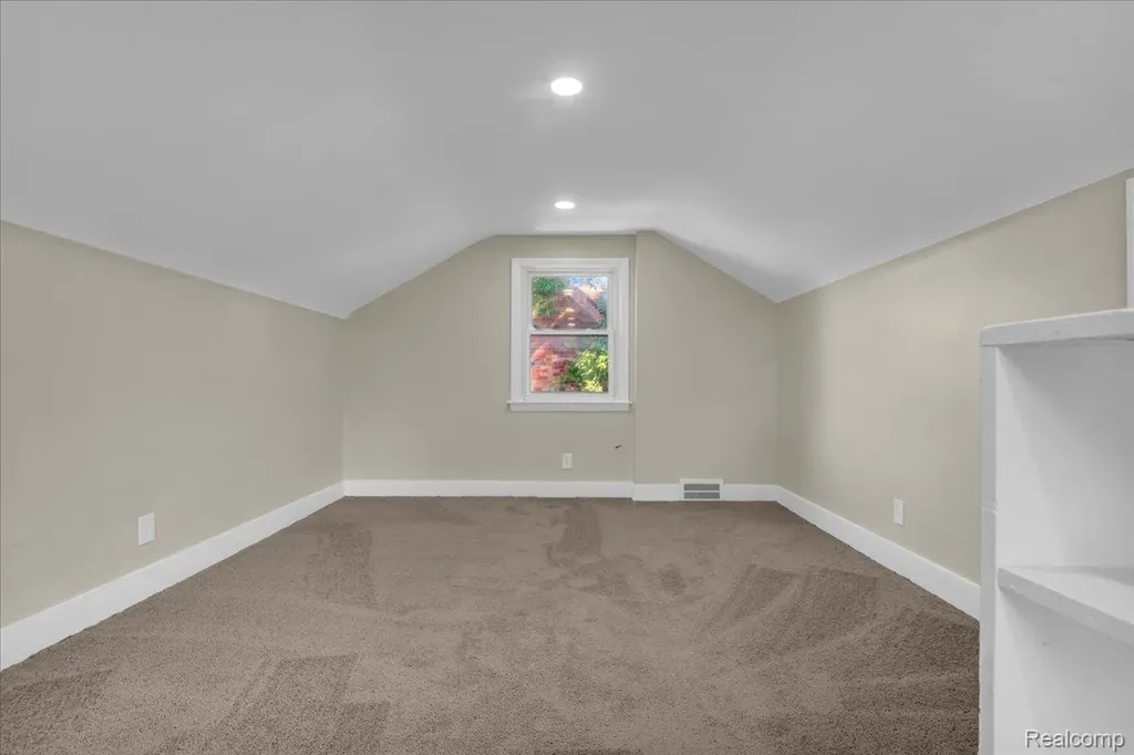 18458 Snowden Street Detroit City MI 48235