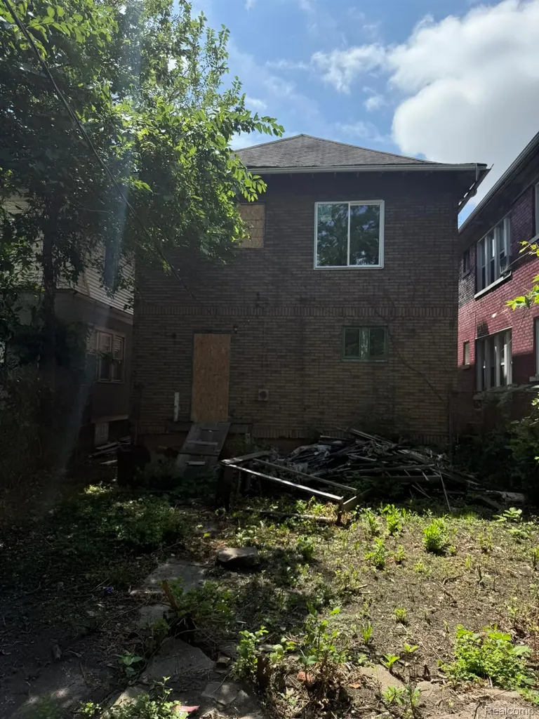 1452 W Euclid Street Detroit City MI 48206