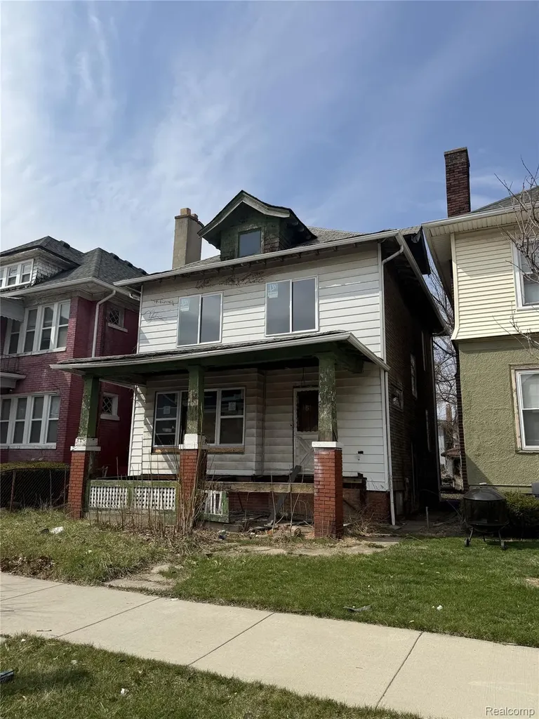 1452 W Euclid Street Detroit City MI 48206