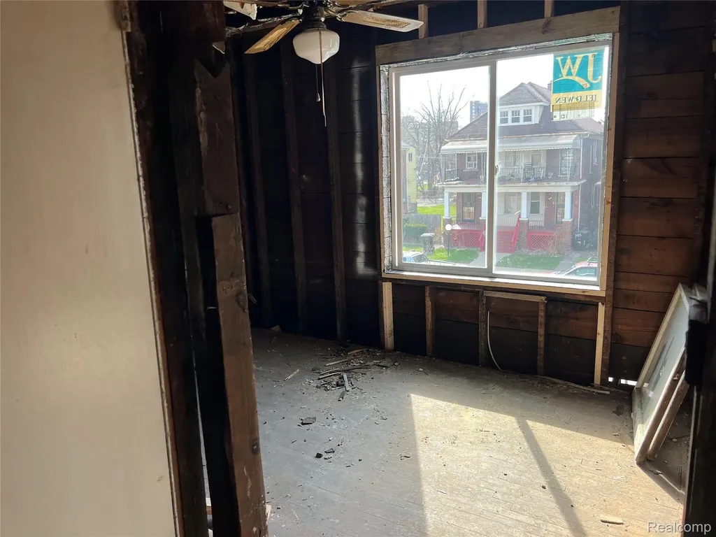 1452 W Euclid Street Detroit City MI 48206