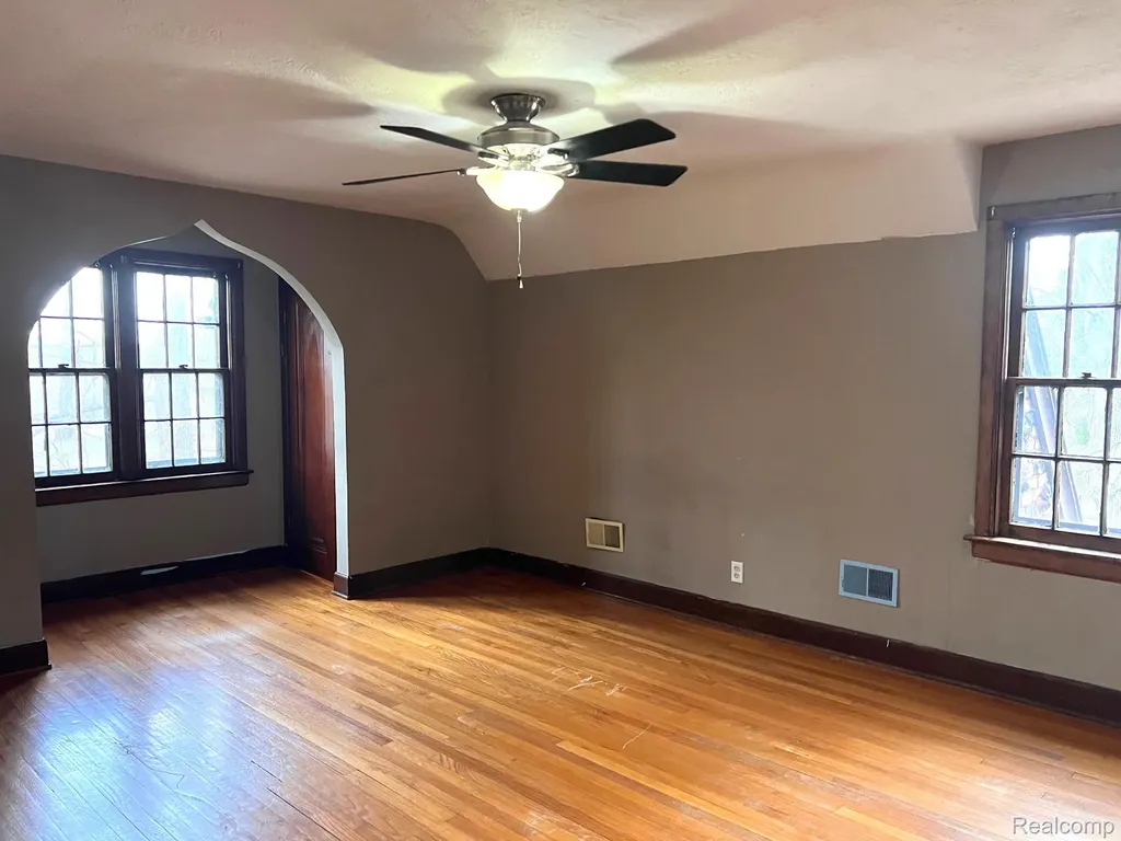 1502 M-52 Highway S Owosso City MI 48867