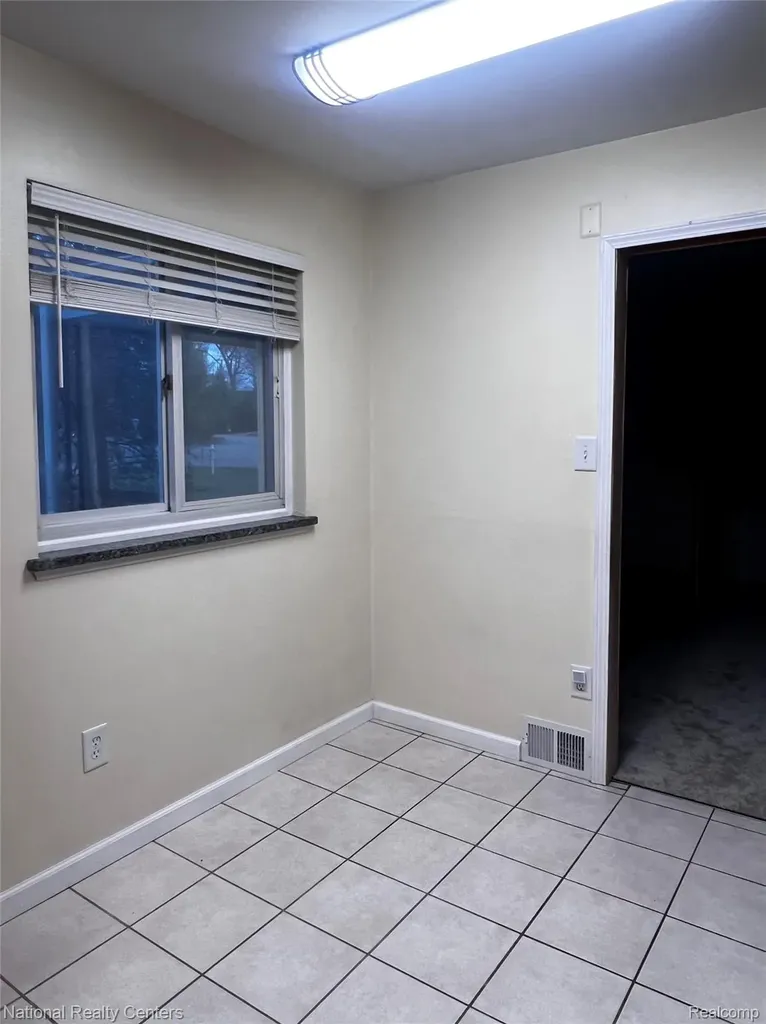 7010 Locklin Street West Bloomfield Charter Township MI 48324