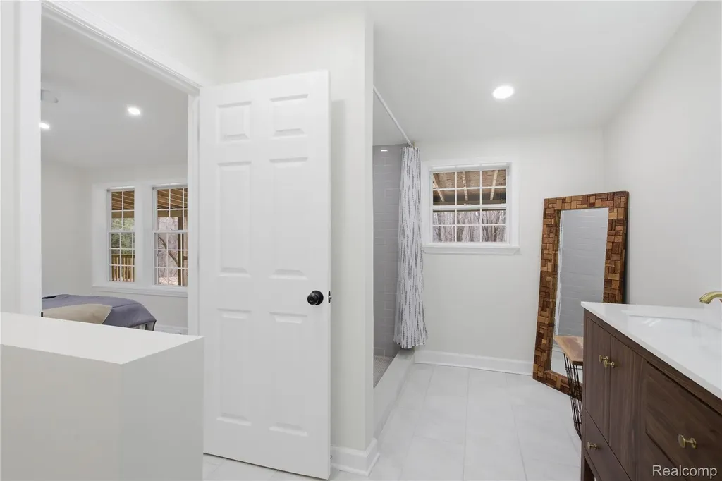 5350 List Road Waterloo Township MI 49240