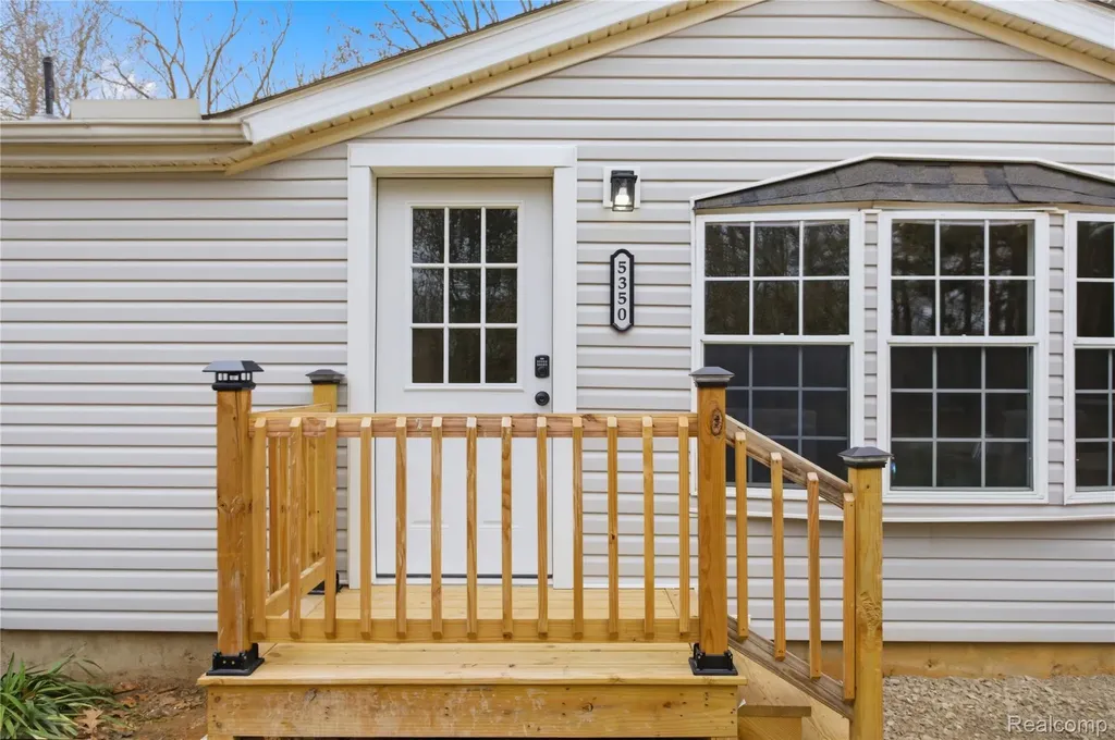 5350 List Road Waterloo Township MI 49240