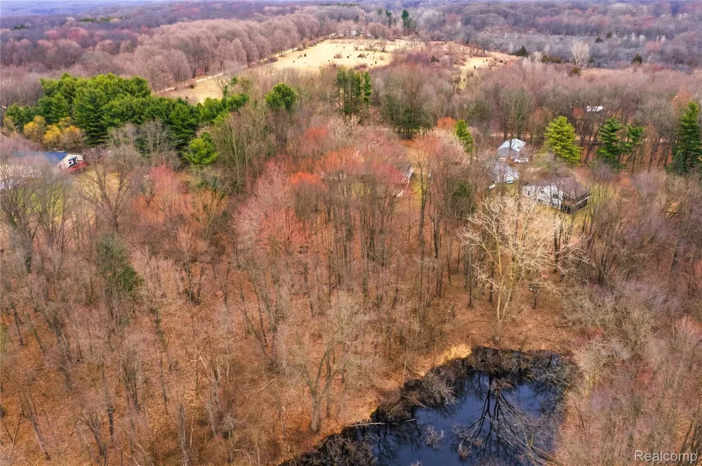 5350 List Road Waterloo Township MI 49240