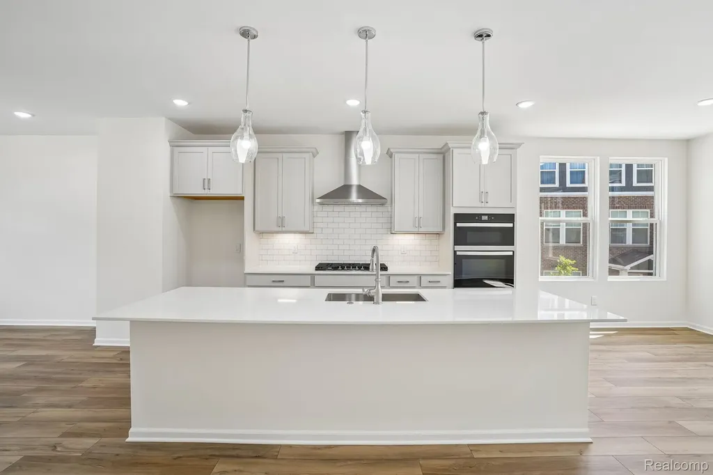 25424 Orwell Street Novi City MI 48375
