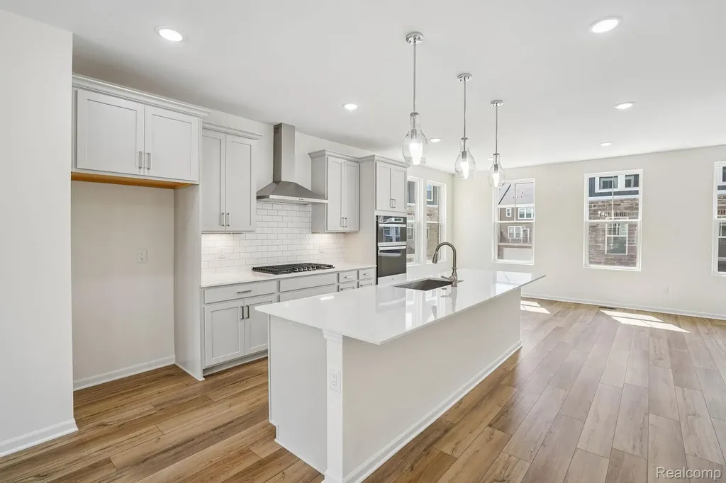 25424 Orwell Street Novi City MI 48375