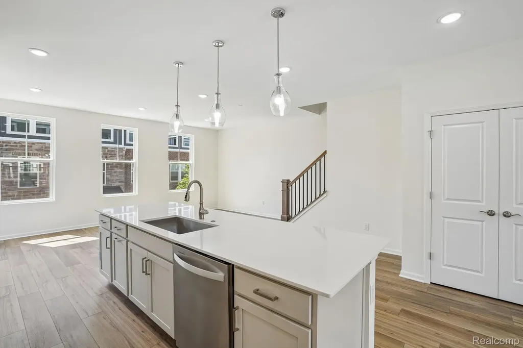 25424 Orwell Street Novi City MI 48375
