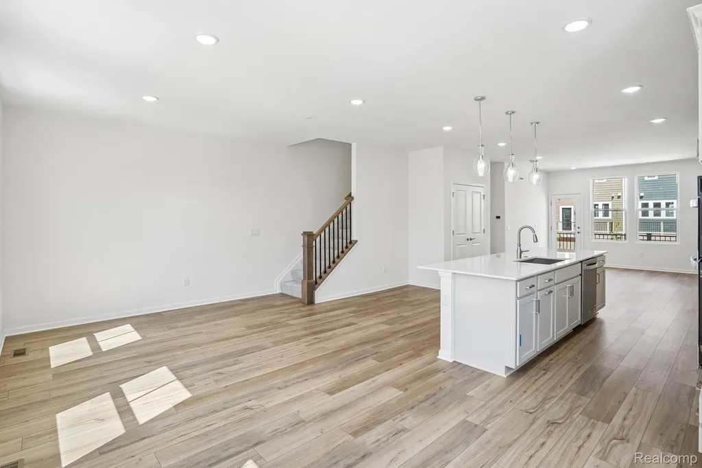 25424 Orwell Street Novi City MI 48375