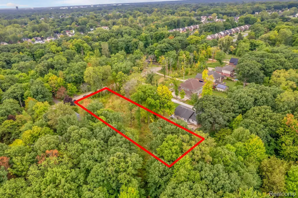3459 Hazelton Avenue Rochester Hills City MI 48316