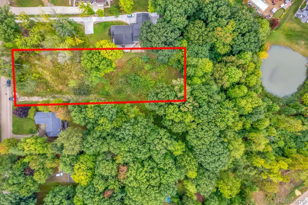 3459 Hazelton Avenue Rochester Hills City MI 48316