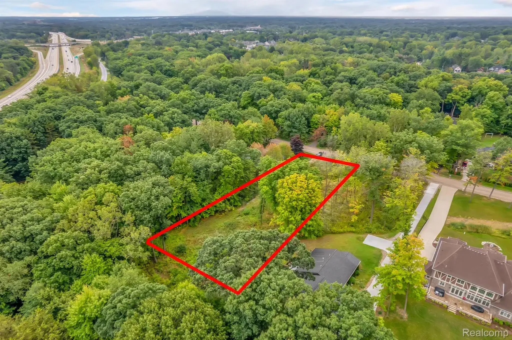 3459 Hazelton Avenue Rochester Hills City MI 48316