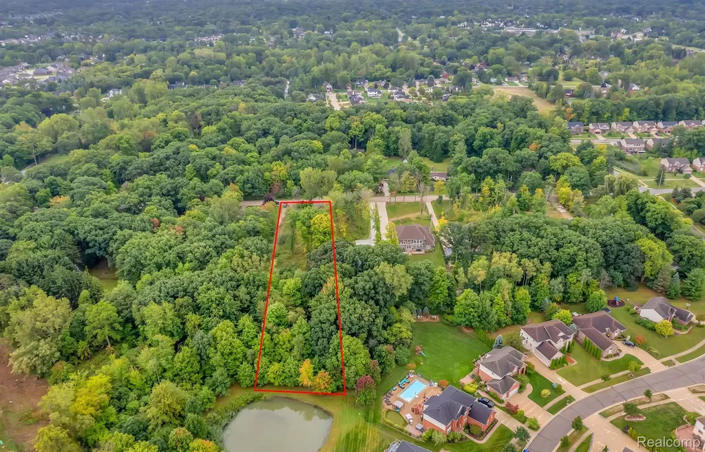3459 Hazelton Avenue Rochester Hills City MI 48316