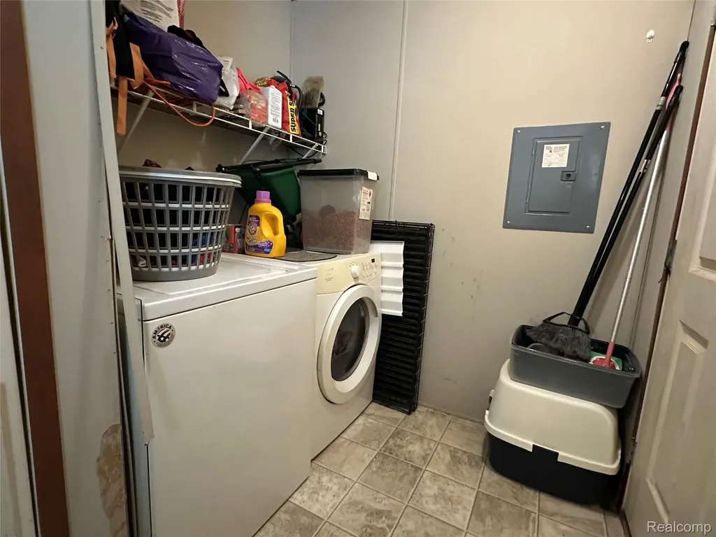 37789 Joplin Drive Clinton Charter Township MI 48036
