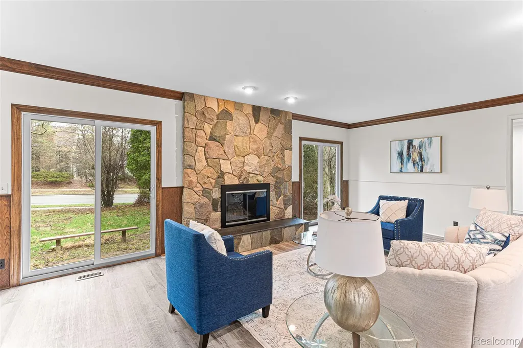 3755 Tremont Lane Ann Arbor City MI 48105