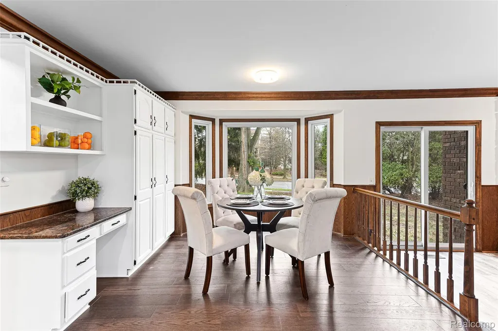 3755 Tremont Lane Ann Arbor City MI 48105