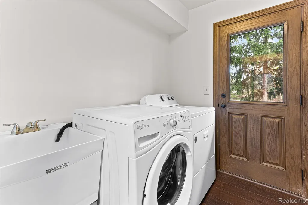 3755 Tremont Lane Ann Arbor City MI 48105