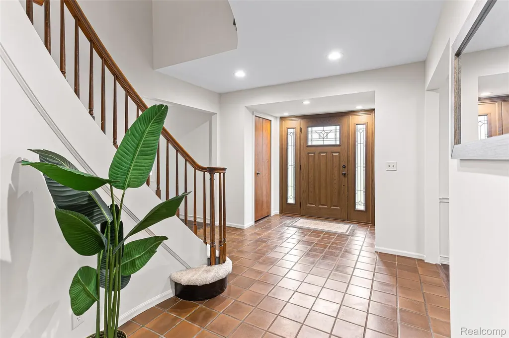 3755 Tremont Lane Ann Arbor City MI 48105