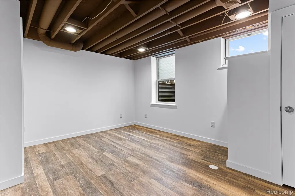 3755 Tremont Lane Ann Arbor City MI 48105