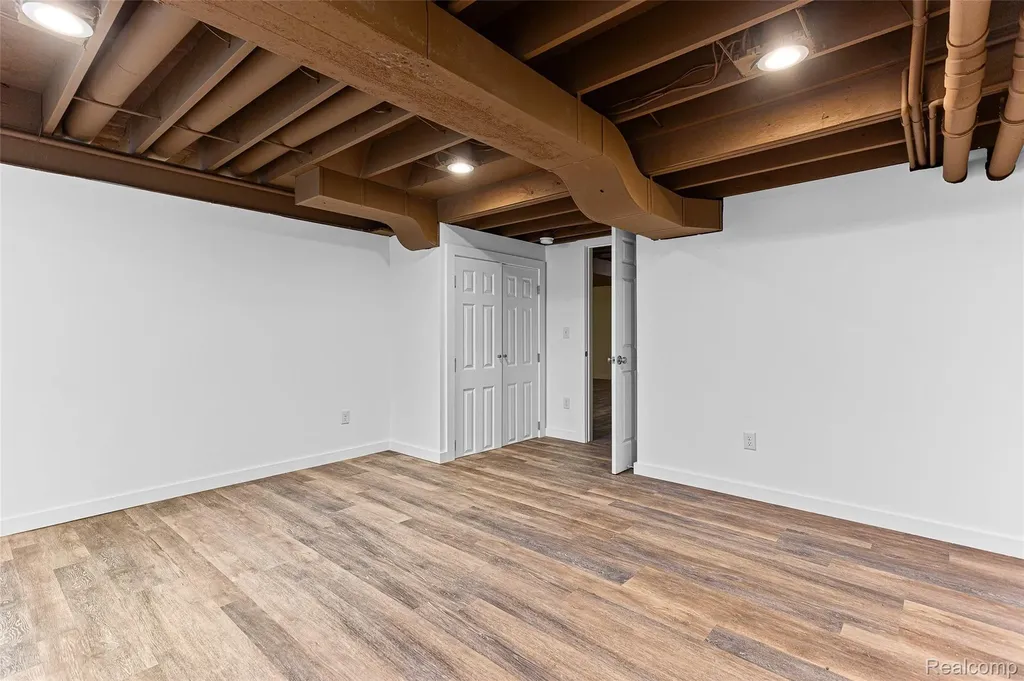3755 Tremont Lane Ann Arbor City MI 48105