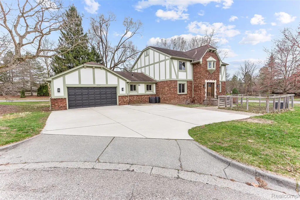 3755 Tremont Lane Ann Arbor City MI 48105