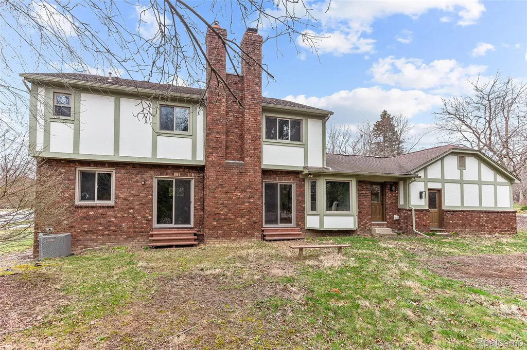 3755 Tremont Lane Ann Arbor City MI 48105