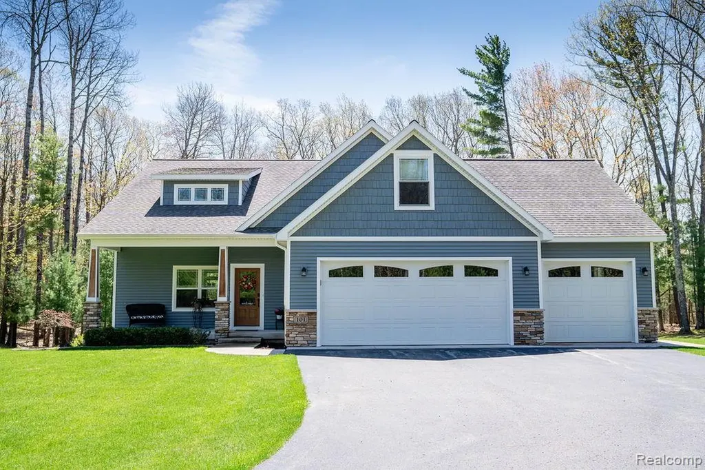 101 Highview Road East Bay Township MI 49696