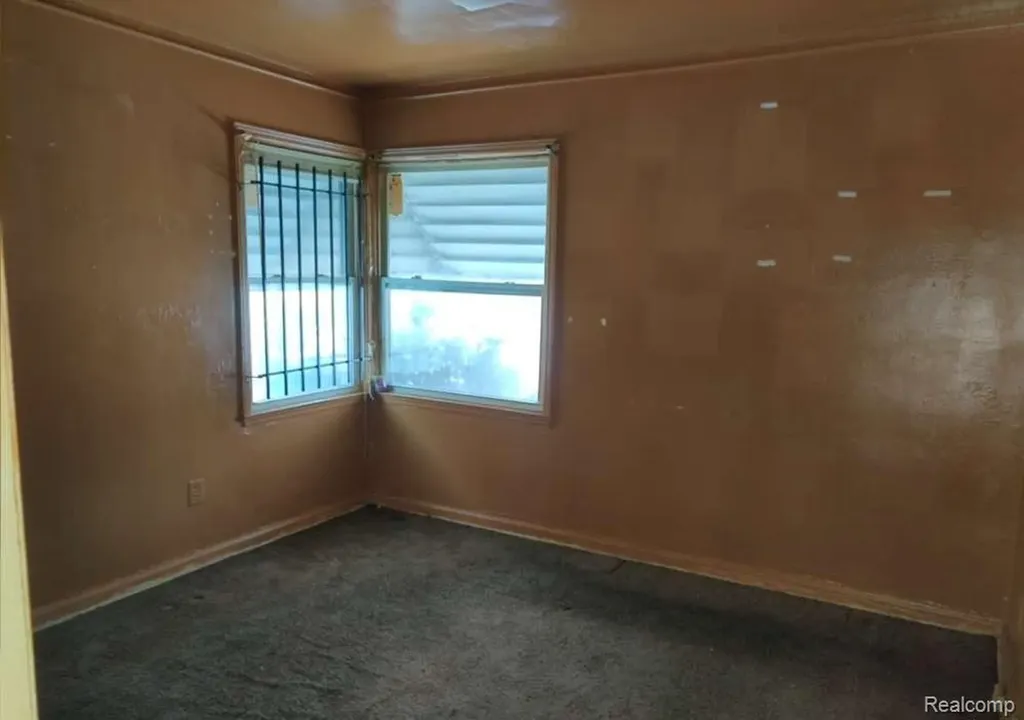 20043 Goulburn Avenue Detroit City MI 48205