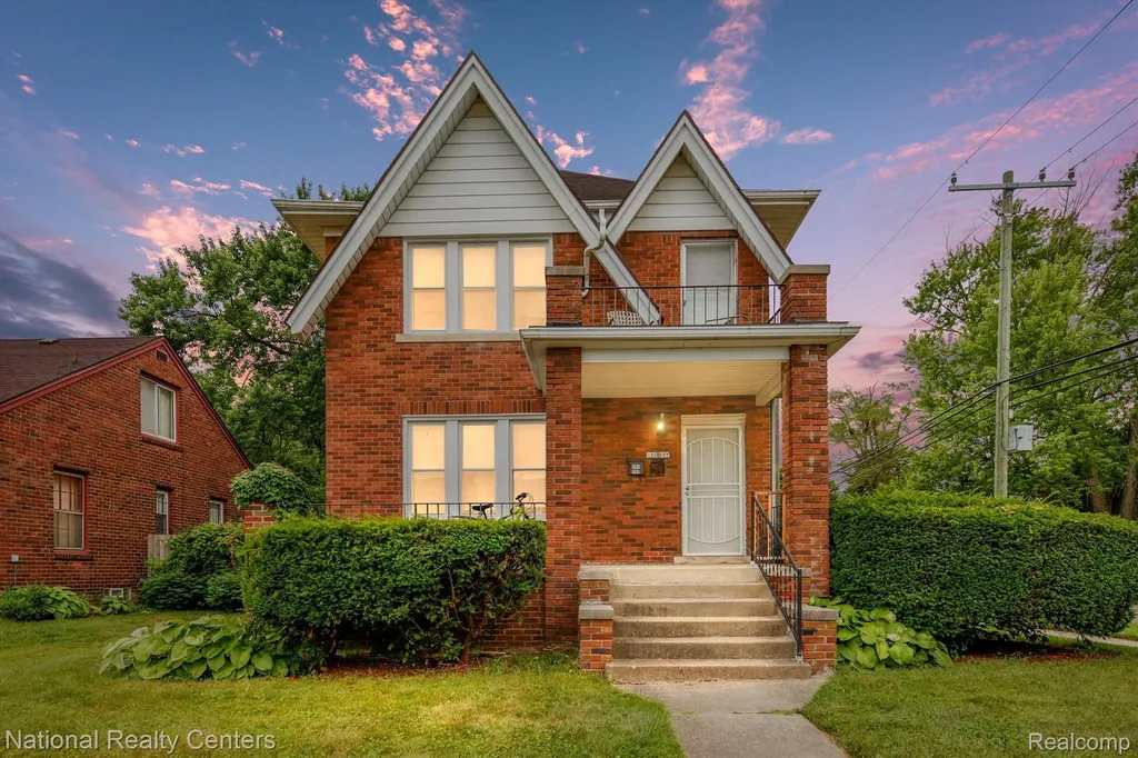 295 Eastlawn Street Detroit City MI 48215