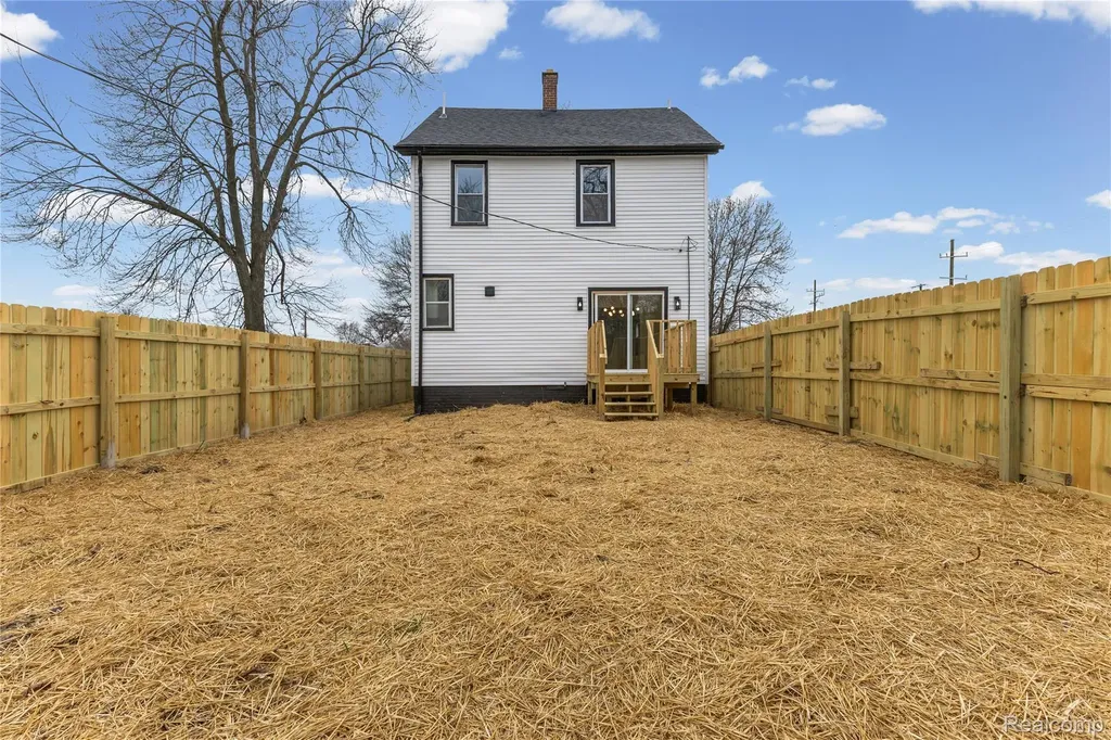 2554 Parker Street Detroit City MI 48214