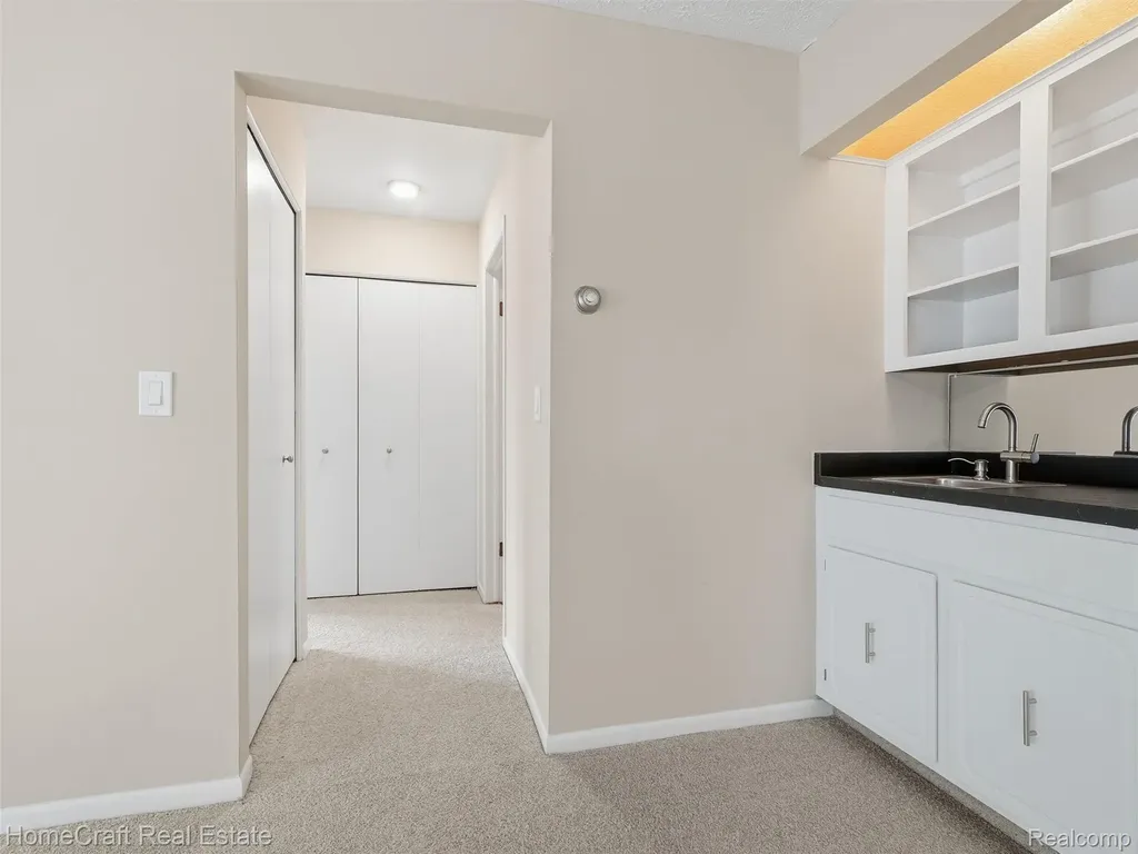 27920 Berrywood Lane Farmington Hills City MI 48334