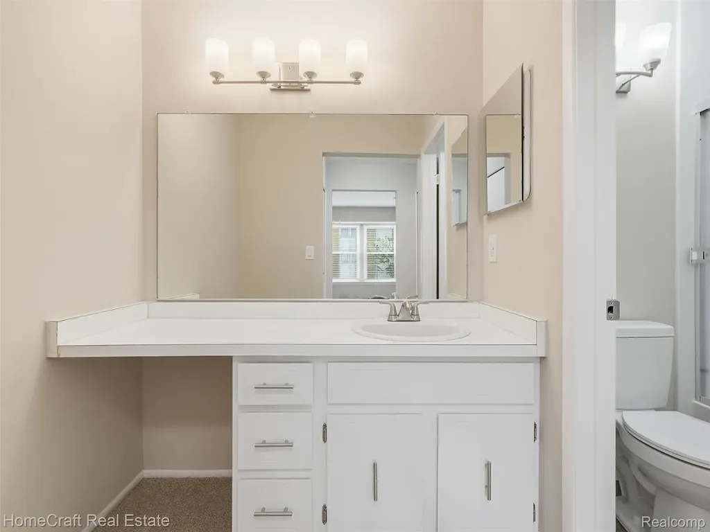 27920 Berrywood Lane Farmington Hills City MI 48334