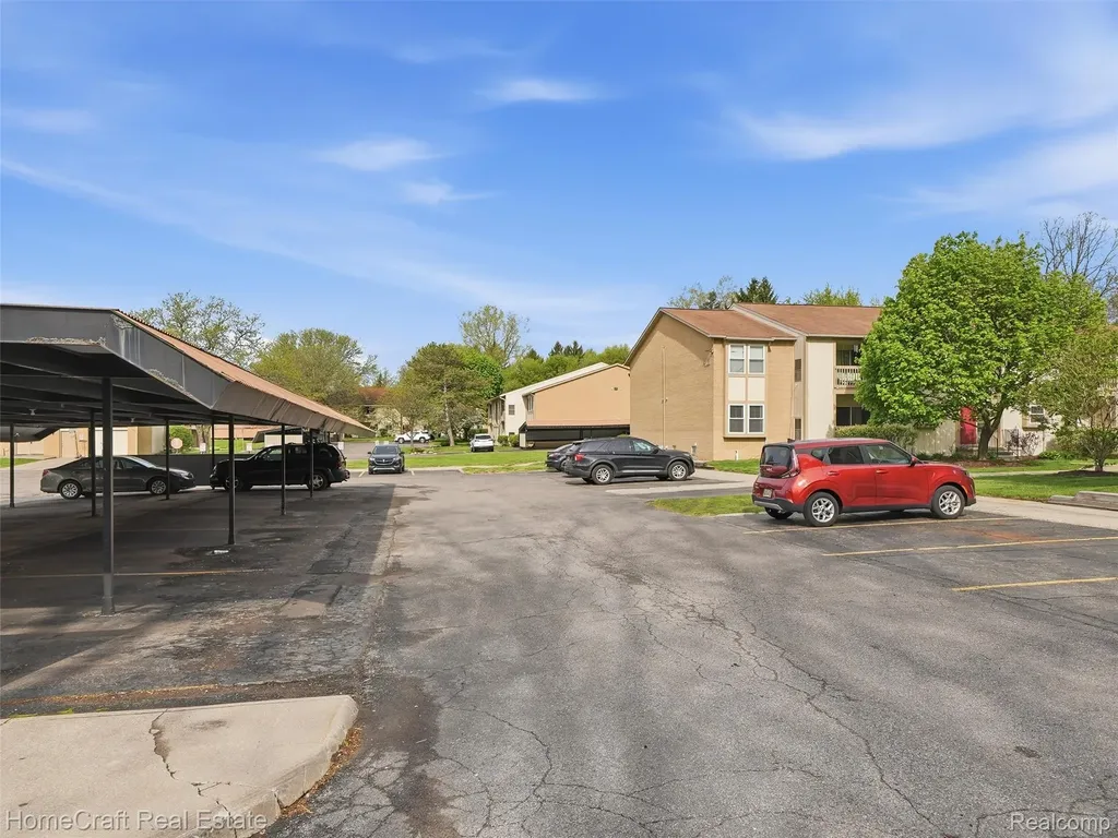 27920 Berrywood Lane Farmington Hills City MI 48334
