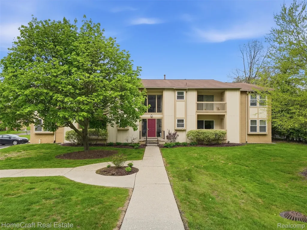 27920 Berrywood Lane Farmington Hills City MI 48334
