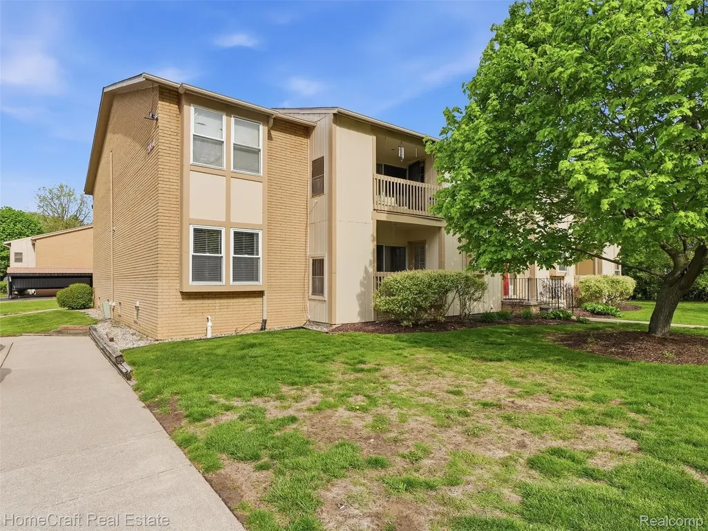 27920 Berrywood Lane Farmington Hills City MI 48334