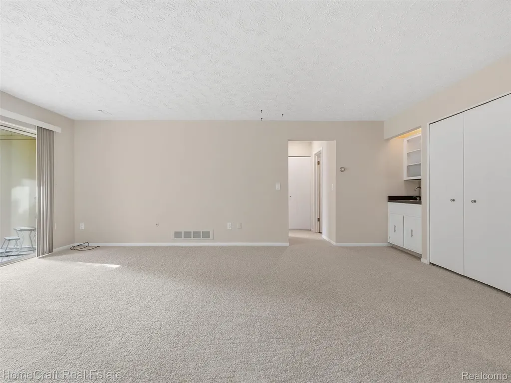 27920 Berrywood Lane Farmington Hills City MI 48334
