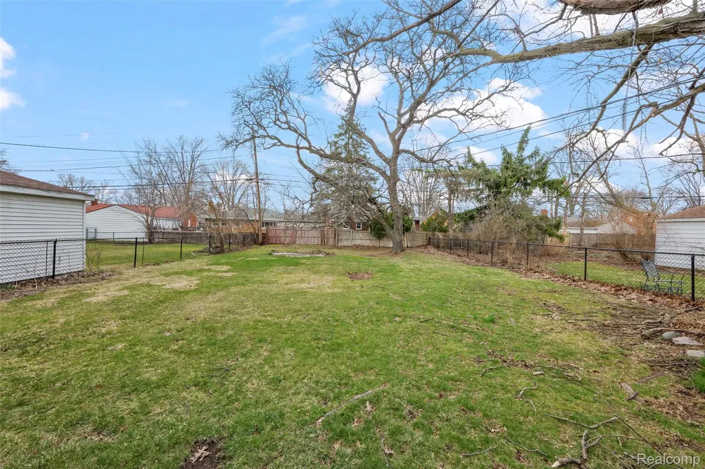 20437 Damman Street Harper Woods City MI 48225