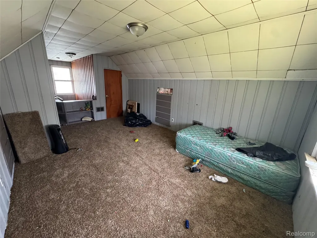 8247 Heyden Street Detroit City MI 48228