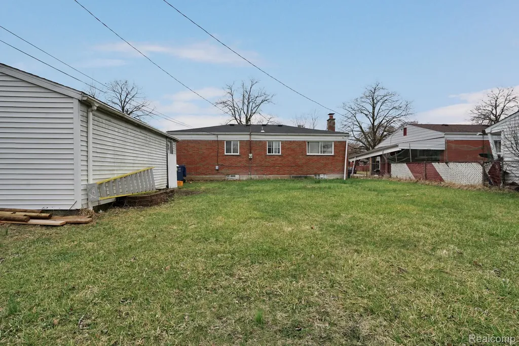 5616 Griggs Drive Flint City MI 48504