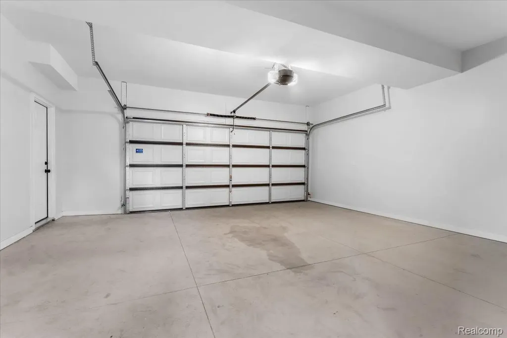 8744 Second Avenue Detroit City MI 48202