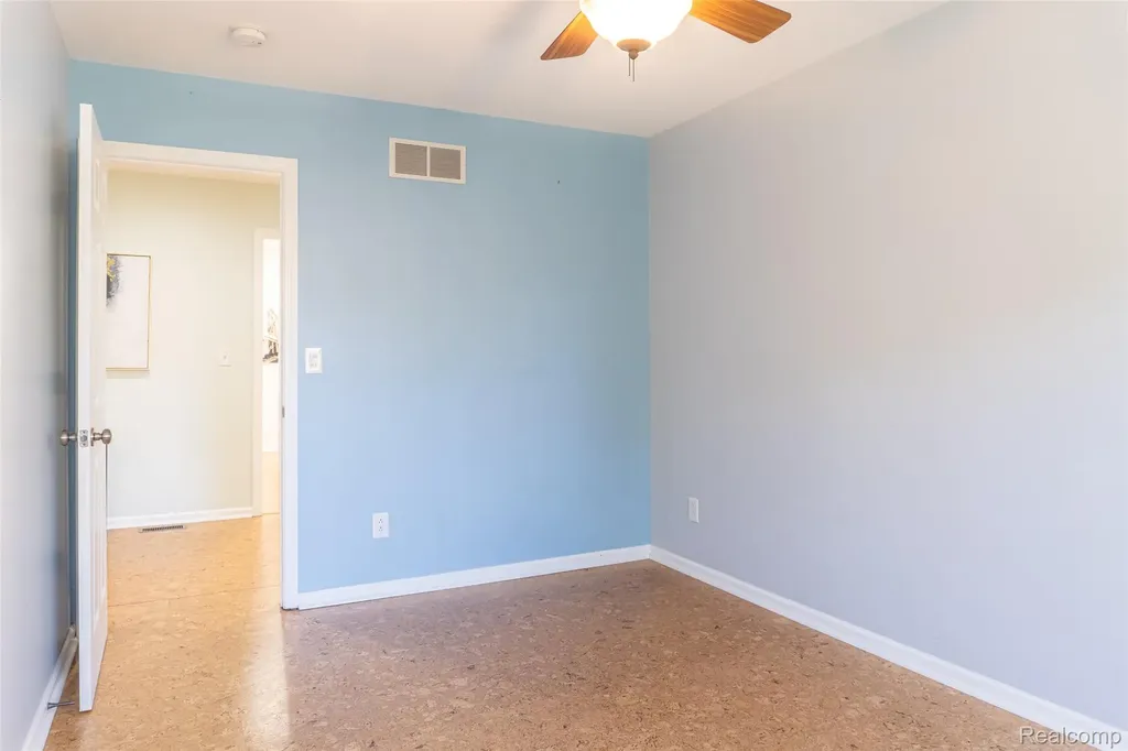 1834 Fairview Street Birmingham City MI 48009